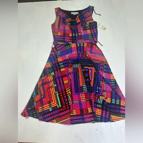 Kelly & Diane Size 10 Colorful Abstract Plaid Fit & Flare Cowl Dress - Picture 4 of 12